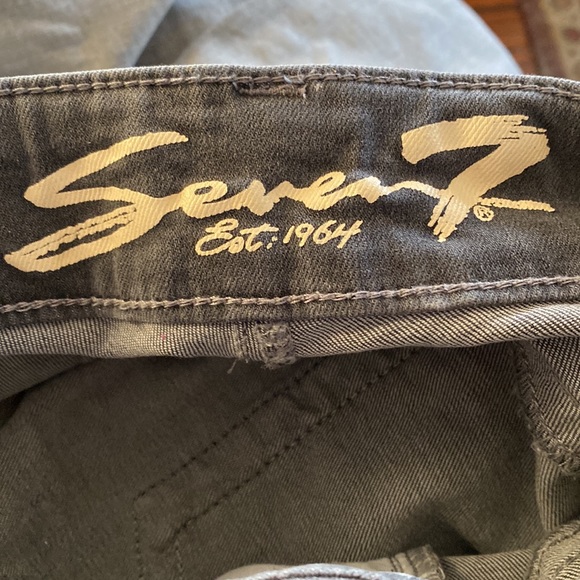 Seven7 | Ankle Skinny Derstroyed/ Embroidered Jeans w/ Shark bite hem - Picture 6 of 12